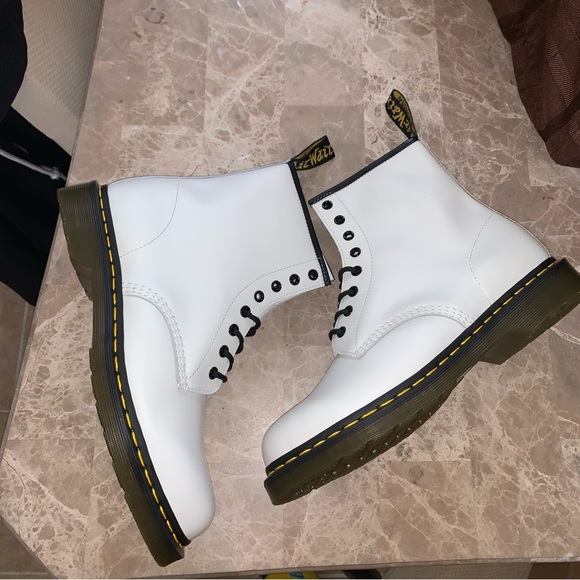 NEW DR MARTENS AIR WAIR 1460 WHITE AW004 WOMENS 11 MENS 10 - Picture 13 of 13